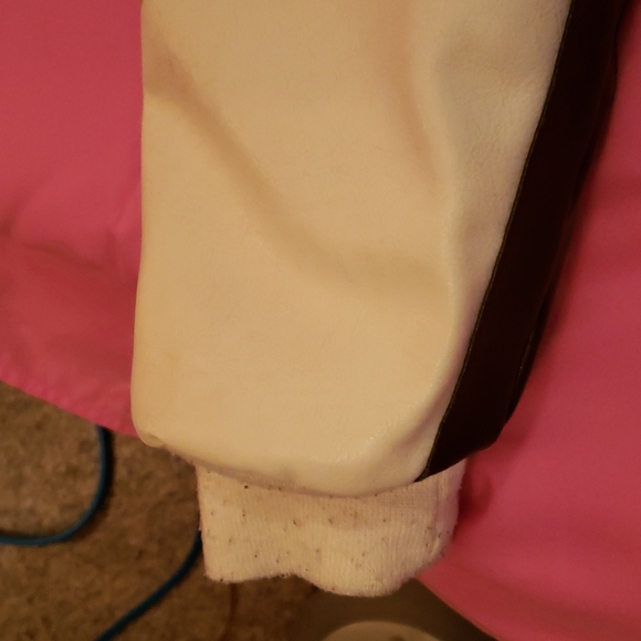 Avirex Leather Jacket size 4T (kids) - Picture 8 of 11